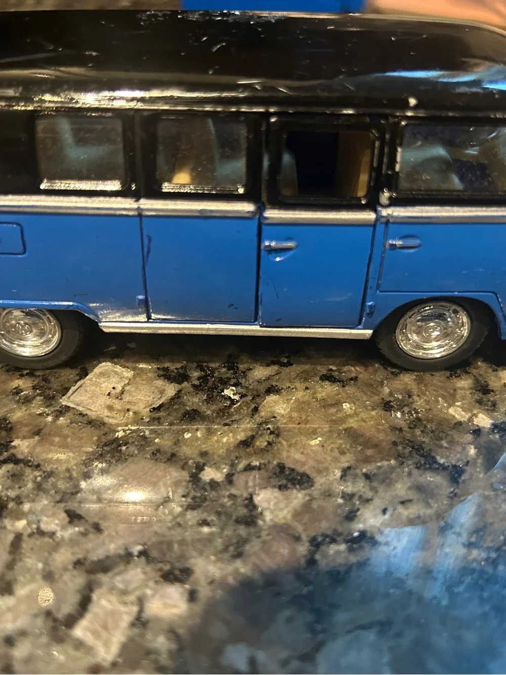 Vintage 1962 Volkswagen 1/32 Blue and Black Retro Van Toy  pull back action